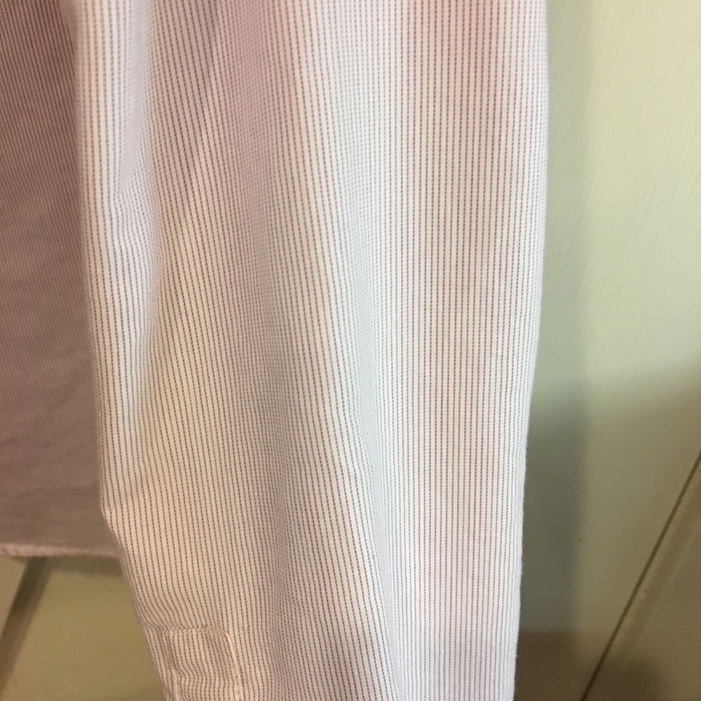 GAP Ruffled Button Up - Picture 5 of 5